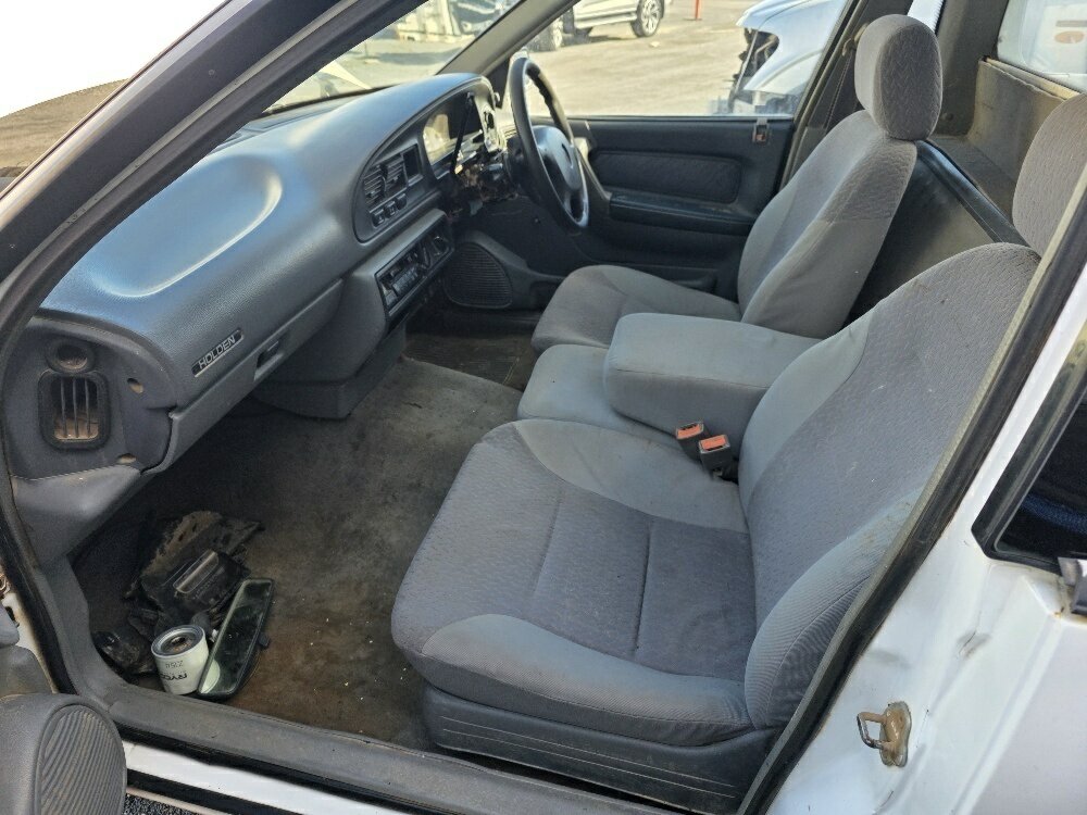 1995 HOLDEN COMMODORE VS 4 SP AUTOMATIC UTILITY