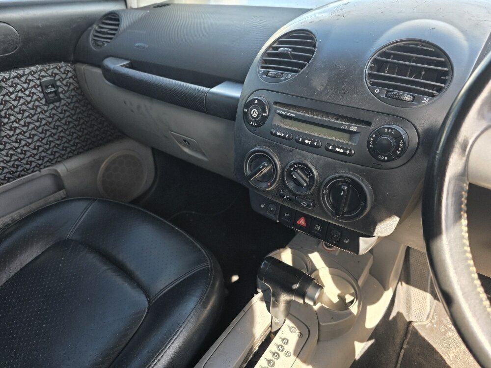 2001 VOLKSWAGEN BEETLE 9C 2.0 4 SP AUTOMATIC 3D HATCHBACK