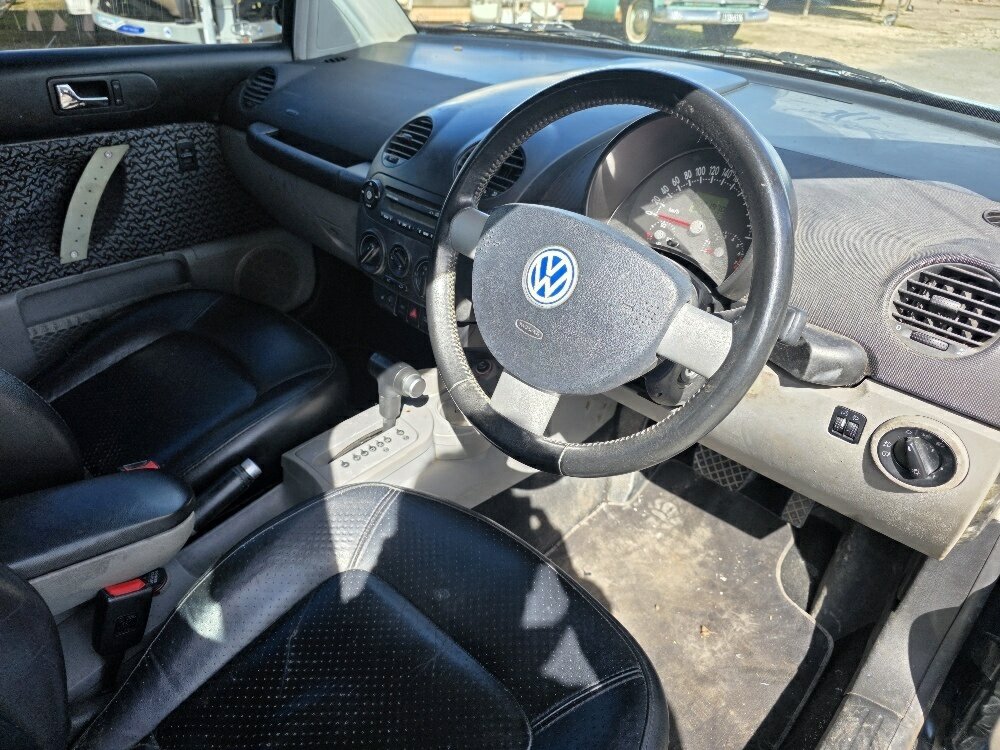 2001 VOLKSWAGEN BEETLE 9C 2.0 4 SP AUTOMATIC 3D HATCHBACK