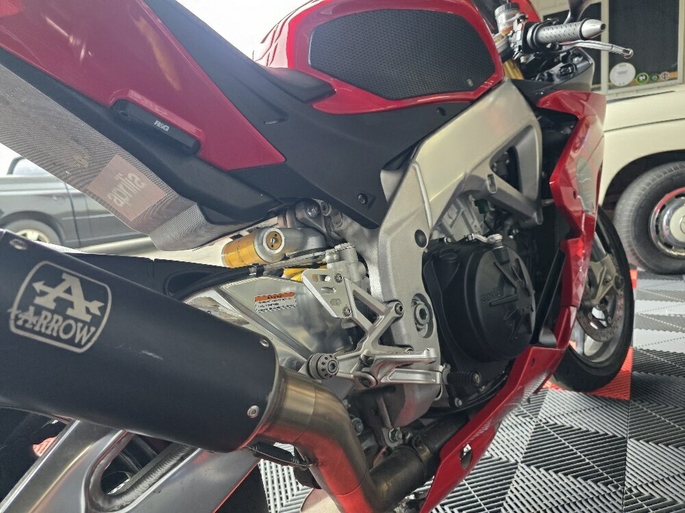 2014 APRILIA RSV4 R SPORTS