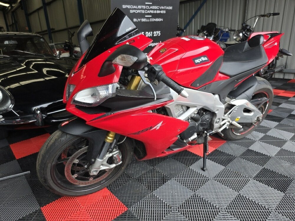 2014 APRILIA RSV4 R SPORTS
