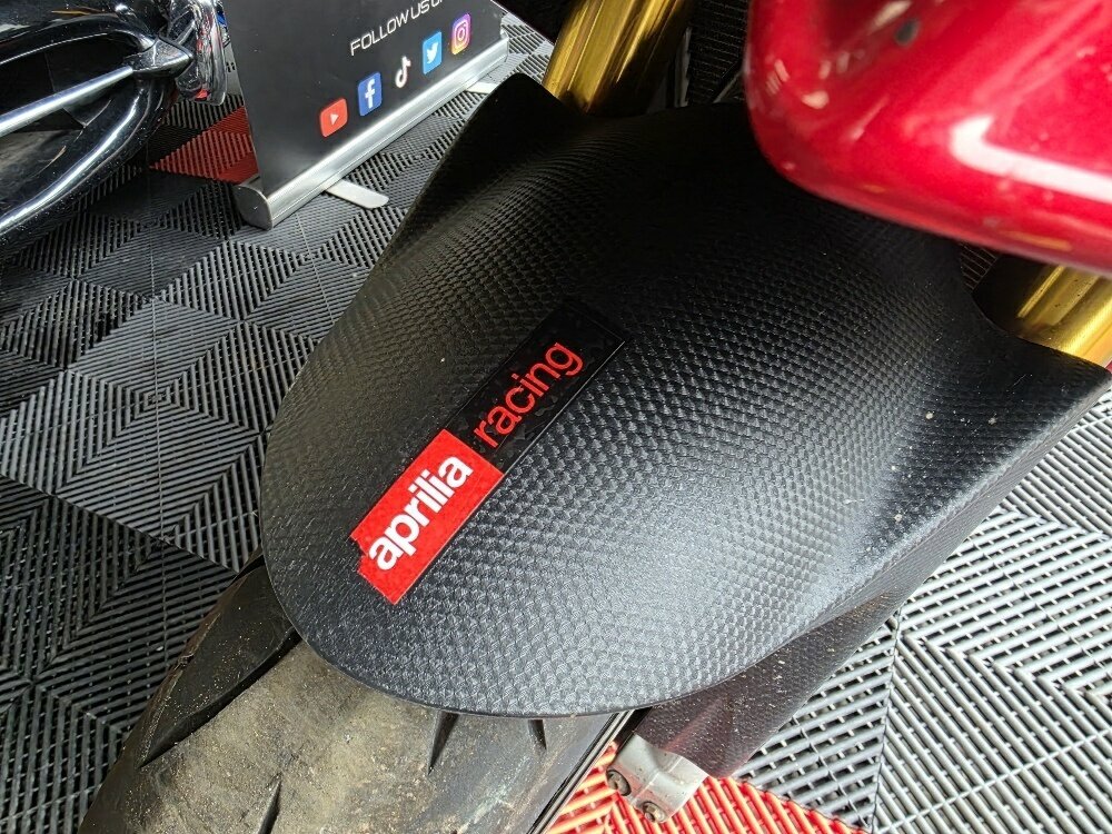 2014 APRILIA RSV4 R SPORTS