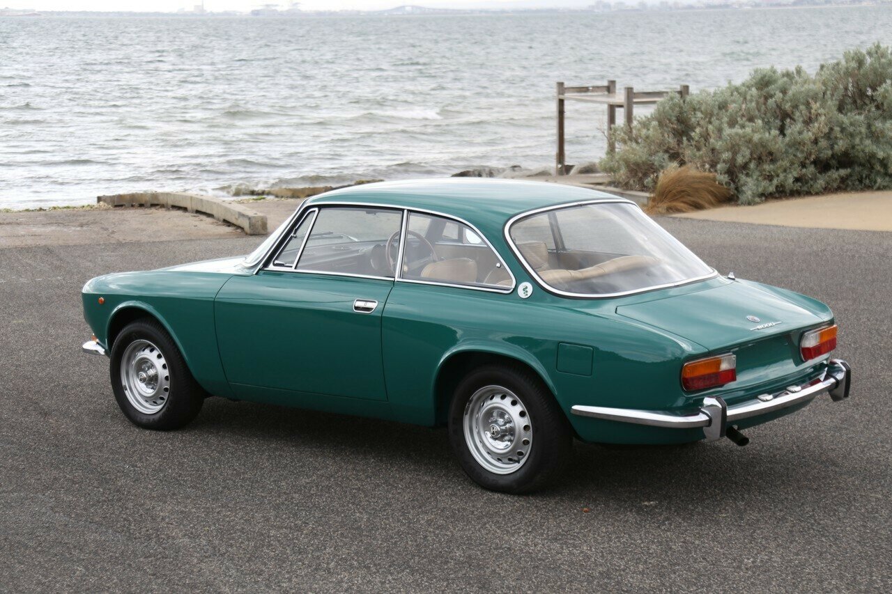 1972 ALFA ROMEO GTV 2000 5 SP MANUAL 2D COUPE