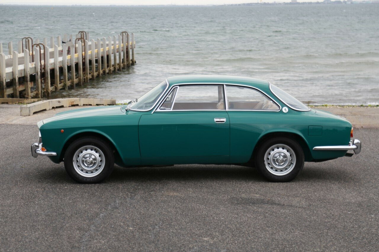 1972 ALFA ROMEO GTV 2000 5 SP MANUAL 2D COUPE