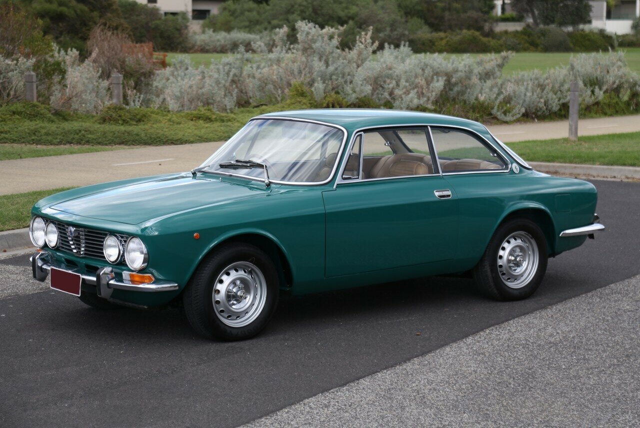 1972 ALFA ROMEO GTV 2000 5 SP MANUAL 2D COUPE