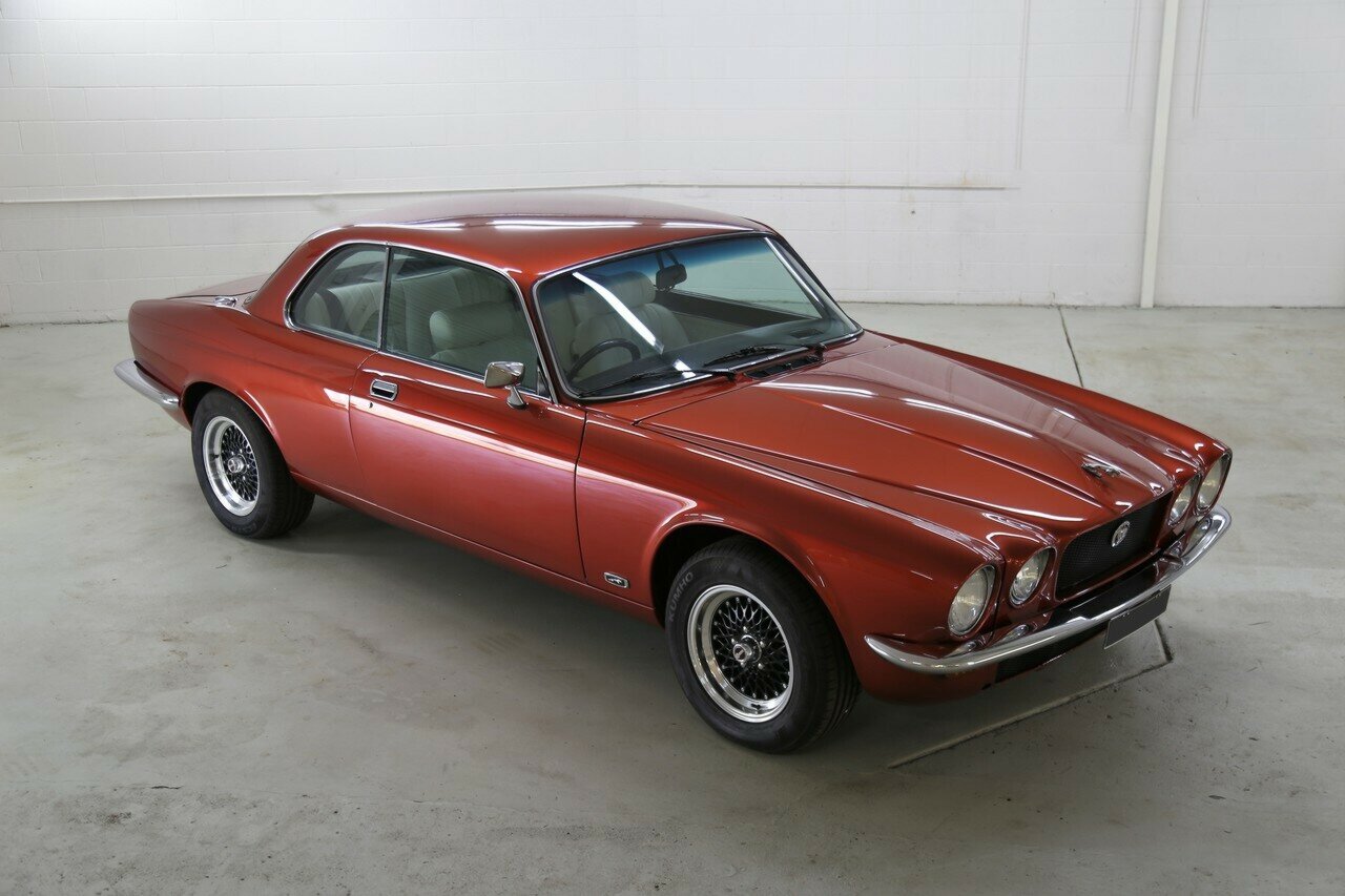 1977 JAGUAR XJ-C AUTOMATIC 2D COUPE