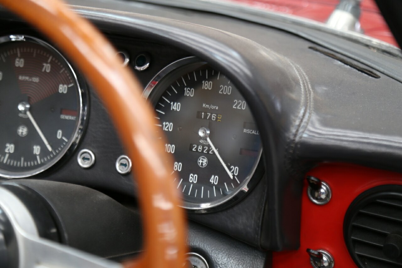 1969 ALFA ROMEO SPIDER 1750 VELOCE 5 SP MANUAL 2D ROADSTER