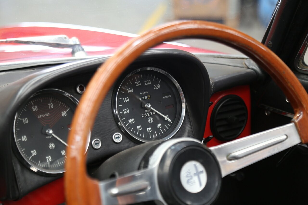 1969 ALFA ROMEO SPIDER 1750 VELOCE 5 SP MANUAL 2D ROADSTER