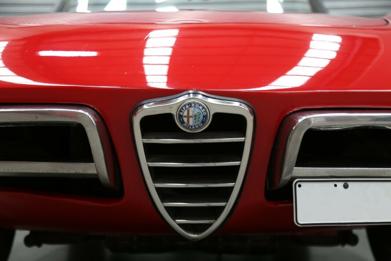 1969 ALFA ROMEO SPIDER 1750 VELOCE 5 SP MANUAL 2D ROADSTER