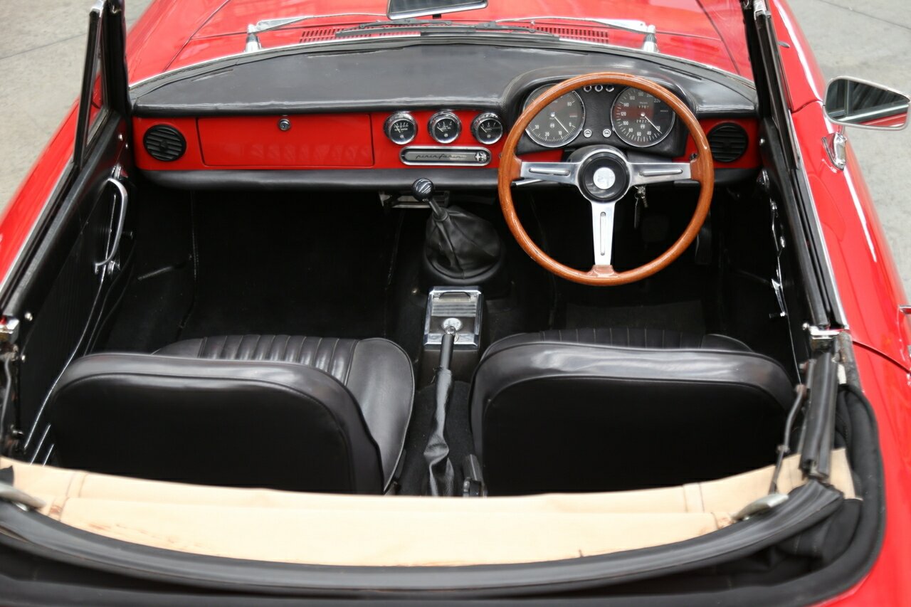 1969 ALFA ROMEO SPIDER 1750 VELOCE 5 SP MANUAL 2D ROADSTER