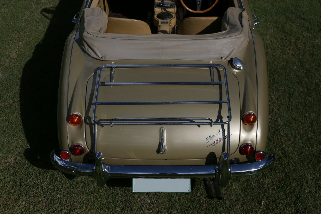 1966 AUSTIN HEALEY 3000 MK III BJ8 4 SP MANUAL + O/DRIVE 2D ROADSTER