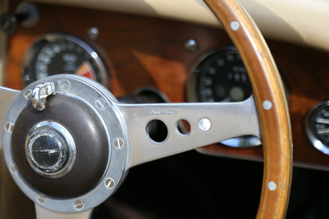 1966 AUSTIN HEALEY 3000 MK III BJ8 4 SP MANUAL + O/DRIVE 2D ROADSTER