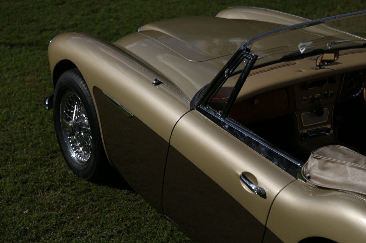 1966 AUSTIN HEALEY 3000 MK III BJ8 4 SP MANUAL + O/DRIVE 2D ROADSTER