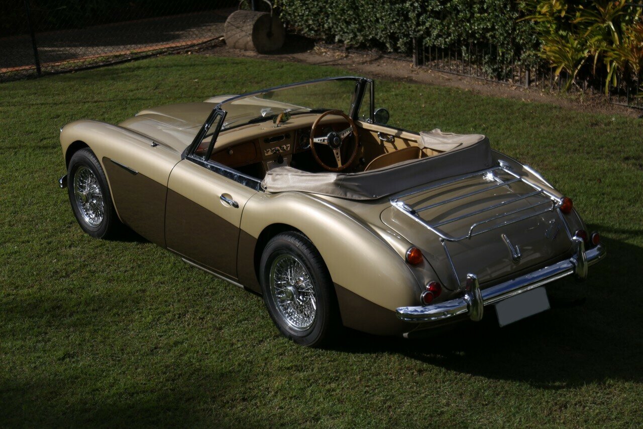 1966 AUSTIN HEALEY 3000 MK III BJ8 4 SP MANUAL + O/DRIVE 2D ROADSTER