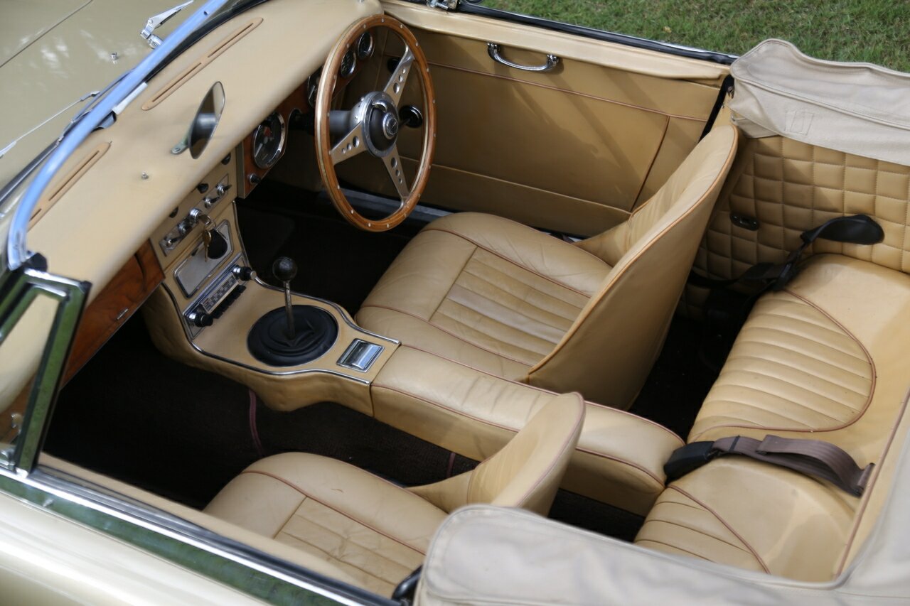 1966 AUSTIN HEALEY 3000 MK III BJ8 4 SP MANUAL + O/DRIVE 2D ROADSTER