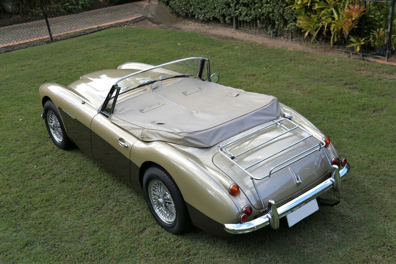 1966 AUSTIN HEALEY 3000 MK III BJ8 4 SP MANUAL + O/DRIVE 2D ROADSTER
