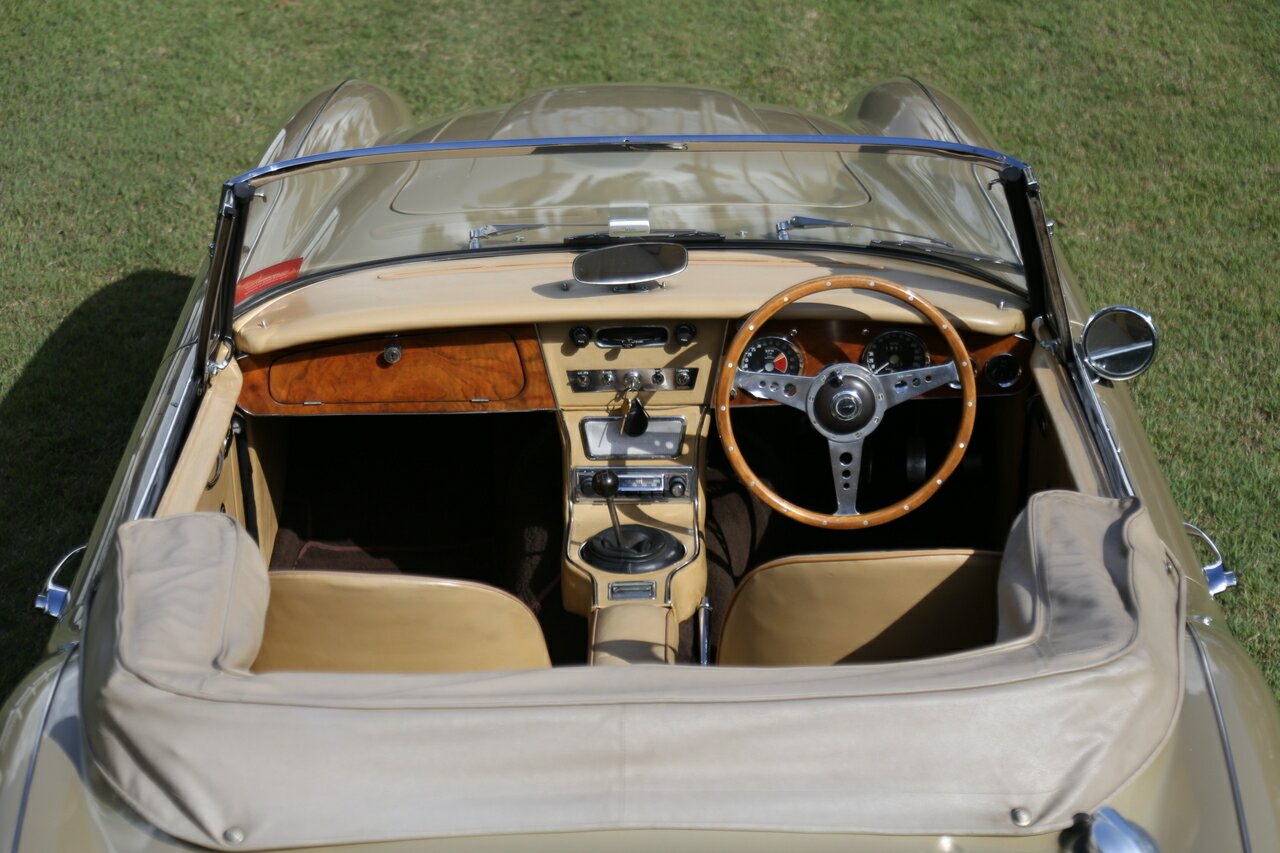 1966 AUSTIN HEALEY 3000 MK III BJ8 4 SP MANUAL + O/DRIVE 2D ROADSTER