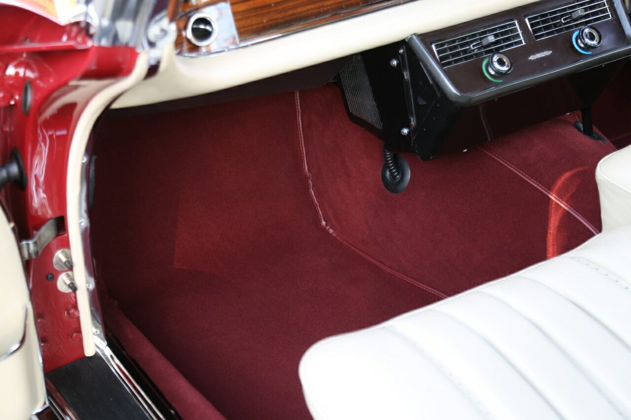 1968 MERCEDES-BENZ 280 SE 3 SP AUTOMATIC 2D COUPE