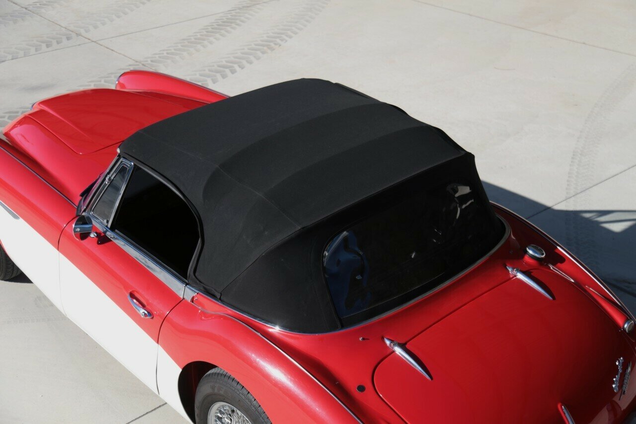 1964 AUSTIN HEALEY 3000 MK III BJ8 4 SP MAN + OVERDRIVE 2D CONVERTIBLE