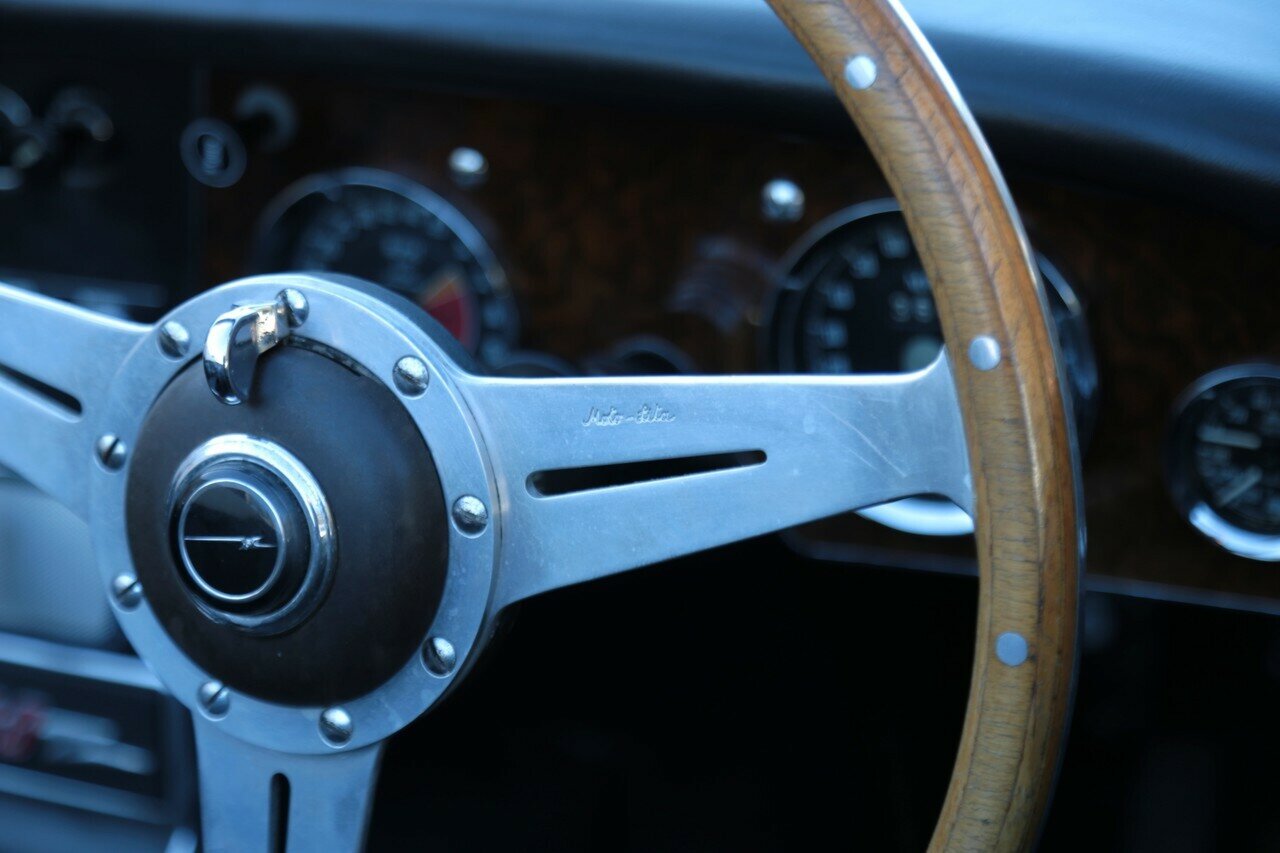 1964 AUSTIN HEALEY 3000 MK III BJ8 4 SP MAN + OVERDRIVE 2D CONVERTIBLE