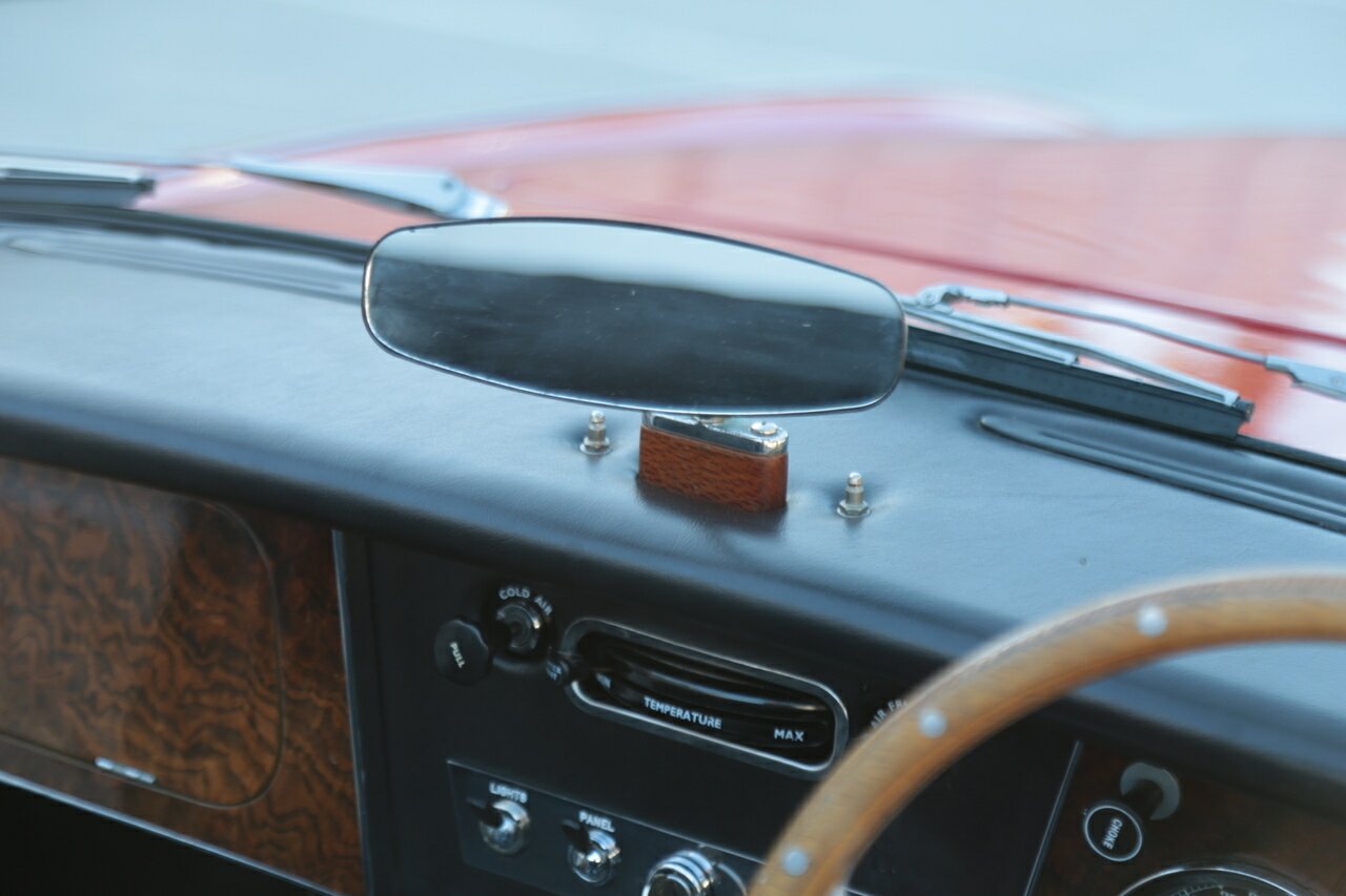 1964 AUSTIN HEALEY 3000 MK III BJ8 4 SP MAN + OVERDRIVE 2D CONVERTIBLE