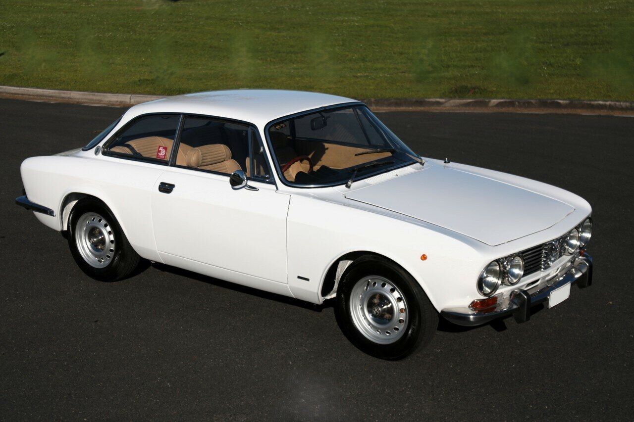 1973 ALFA ROMEO GTV 2000 5 SP MANUAL 2D COUPE