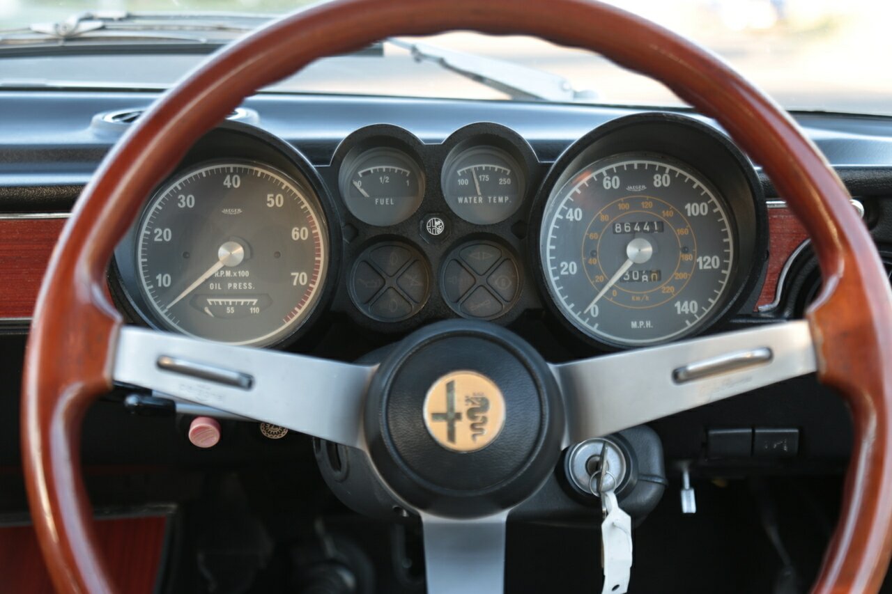 1973 ALFA ROMEO GTV 2000 5 SP MANUAL 2D COUPE