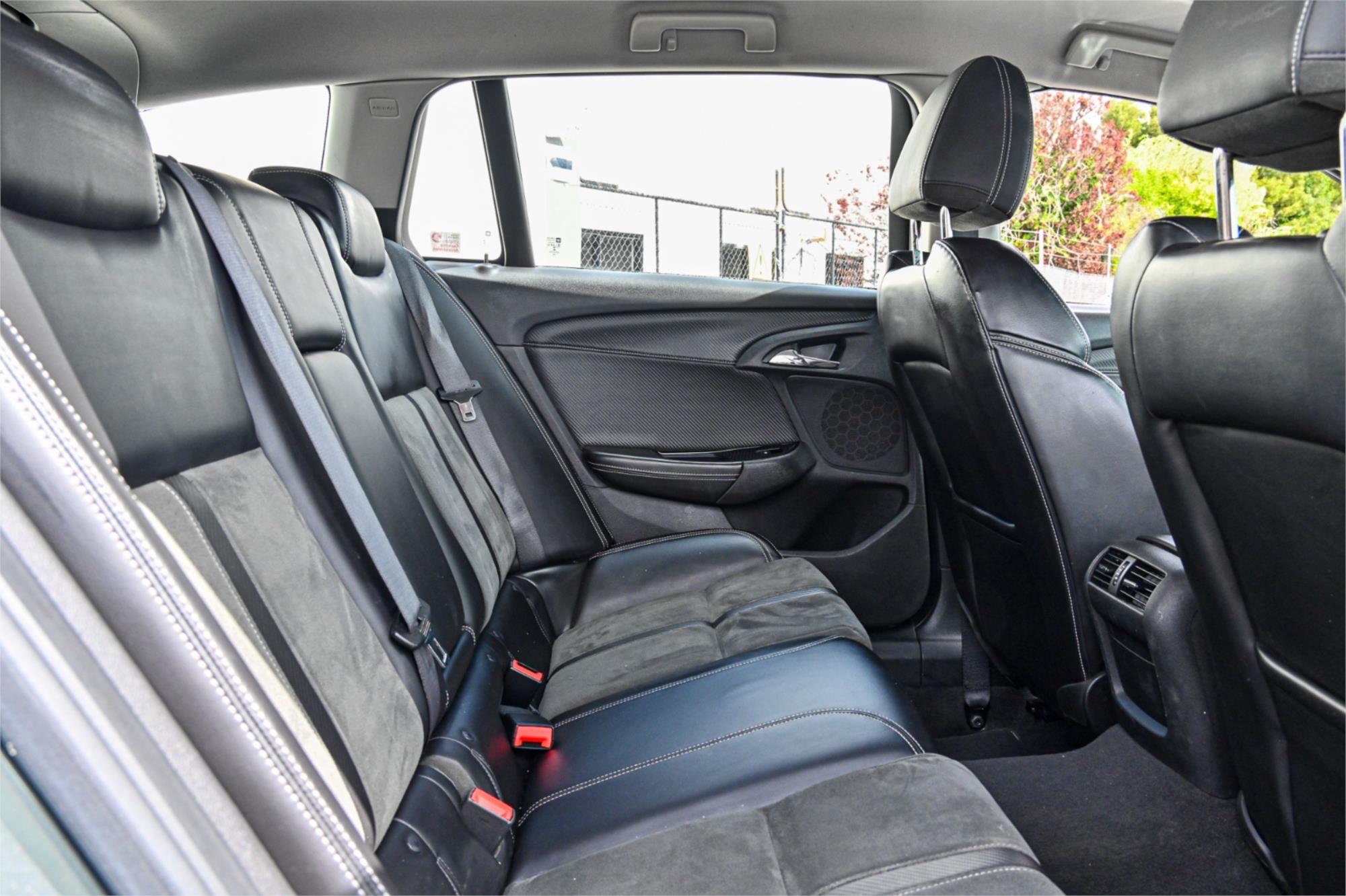 2014 HOLDEN COMMODORE VF MY15 SV6 6 SP AUTOMATIC 4D SPORTWAGON