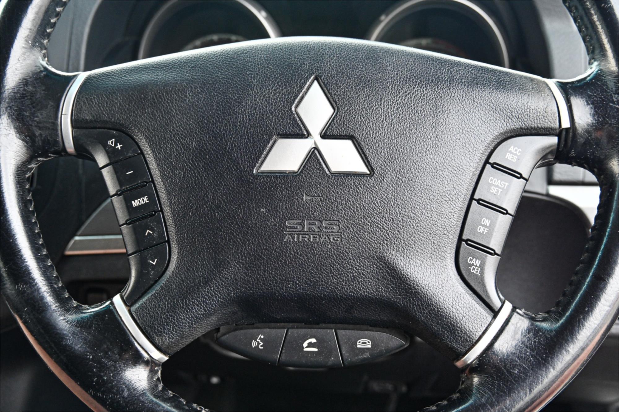 2012 MITSUBISHI PAJERO NW MY12 GLX LWB (4x4) 5 SP AUTO SPORTS MODE 4D WAGON