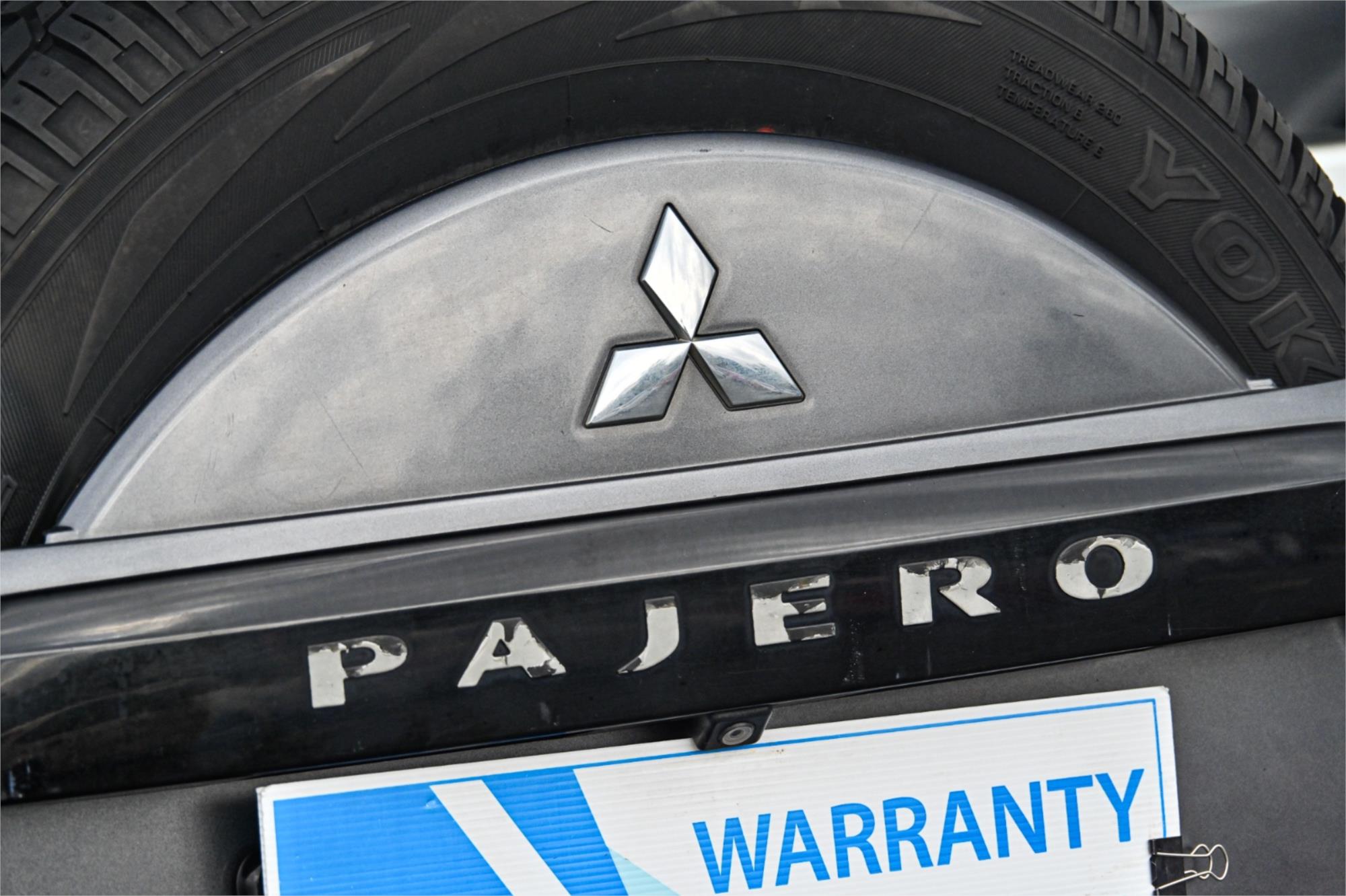 2012 MITSUBISHI PAJERO NW MY12 GLX LWB (4x4) 5 SP AUTO SPORTS MODE 4D WAGON