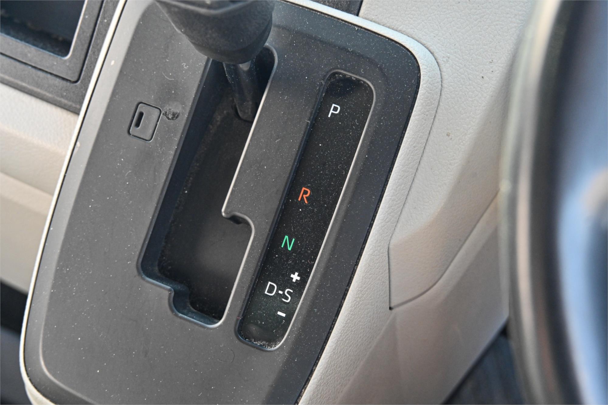 2022 TOYOTA HIACE GDH300R LWB 6 SP AUTO SEQUENTIAL 5D VAN