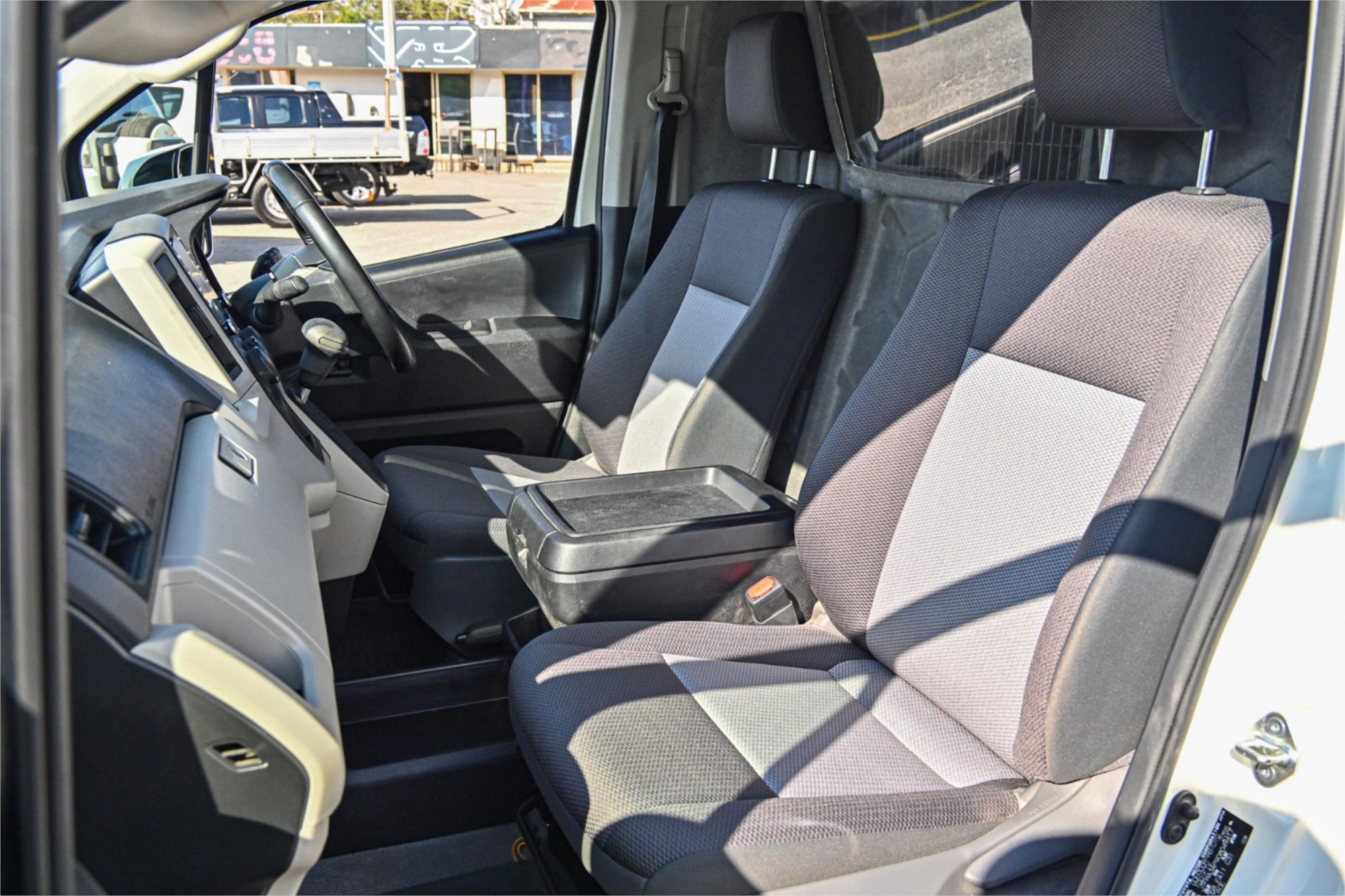 2022 TOYOTA HIACE GDH300R LWB 6 SP AUTO SEQUENTIAL 5D VAN