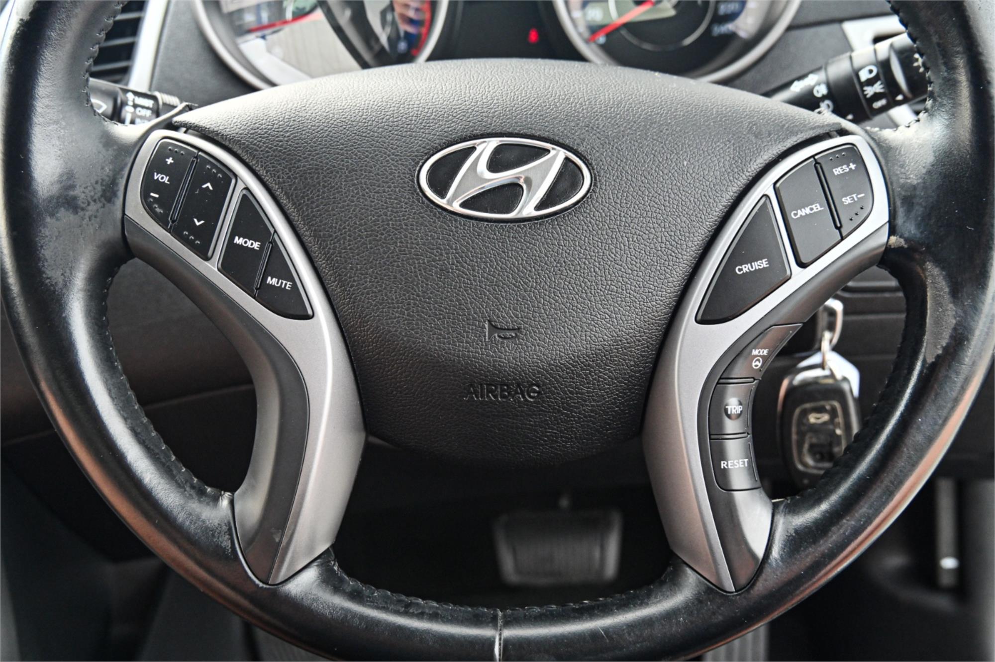 2014 HYUNDAI ELANTRA MD SERIES 2 (MD3) SE AUTOMATIC SEDAN