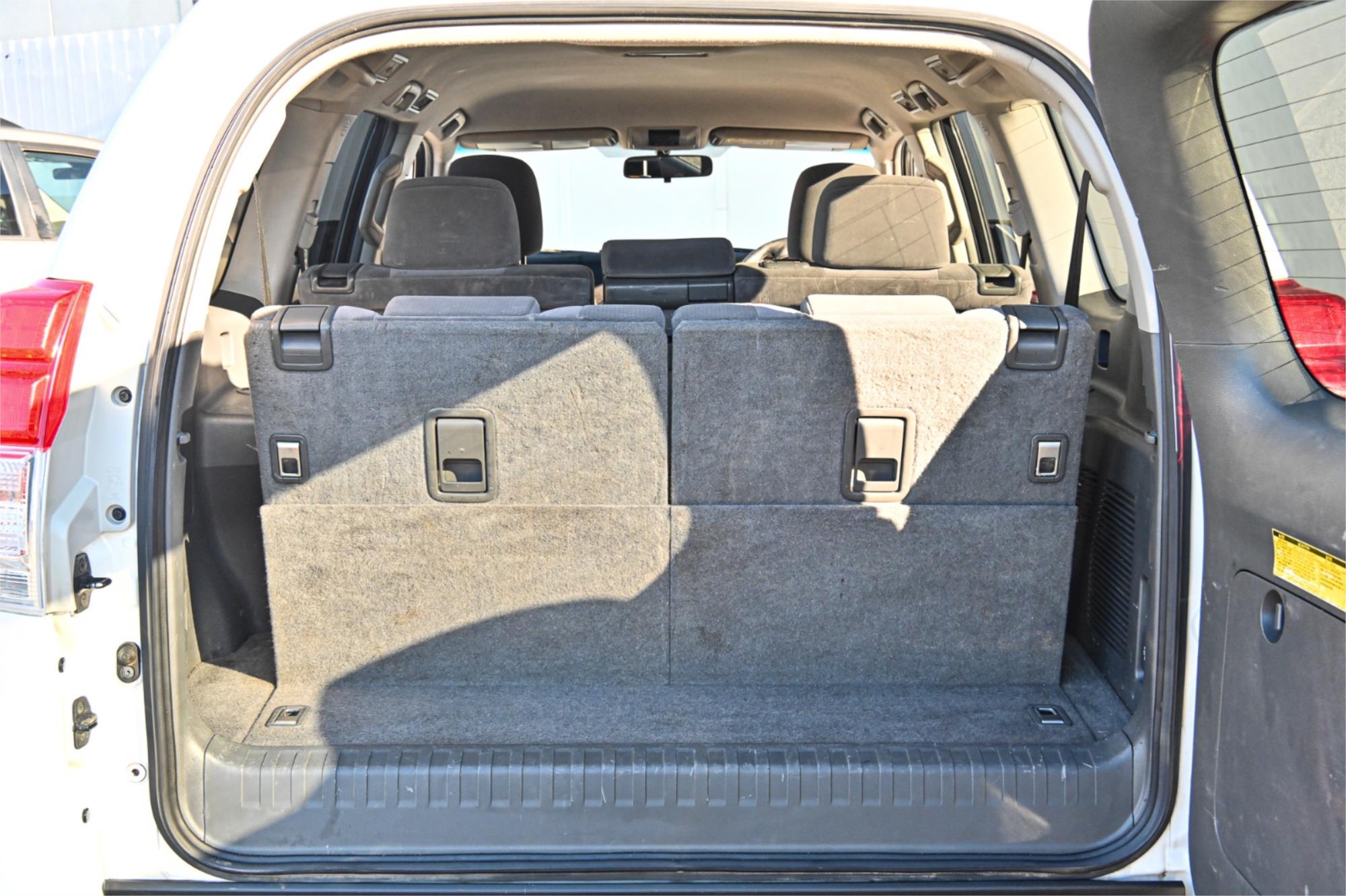 2013 TOYOTA LANDCRUISER KDJ150R 11 UPGRADE PRADO GXL (4x4) 6 SP MANUAL 4D WAGON