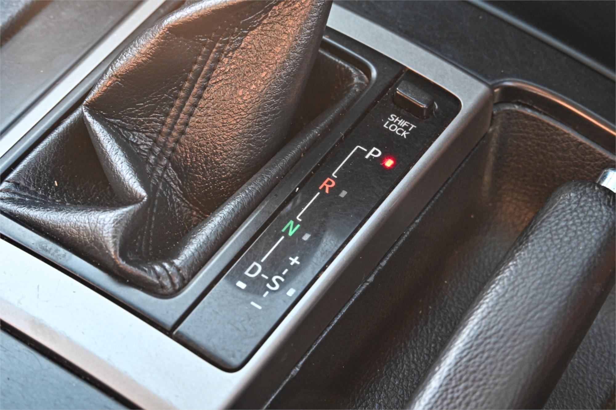 2013 TOYOTA LANDCRUISER KDJ150R 11 UPGRADE PRADO GXL (4x4) 6 SP MANUAL 4D WAGON