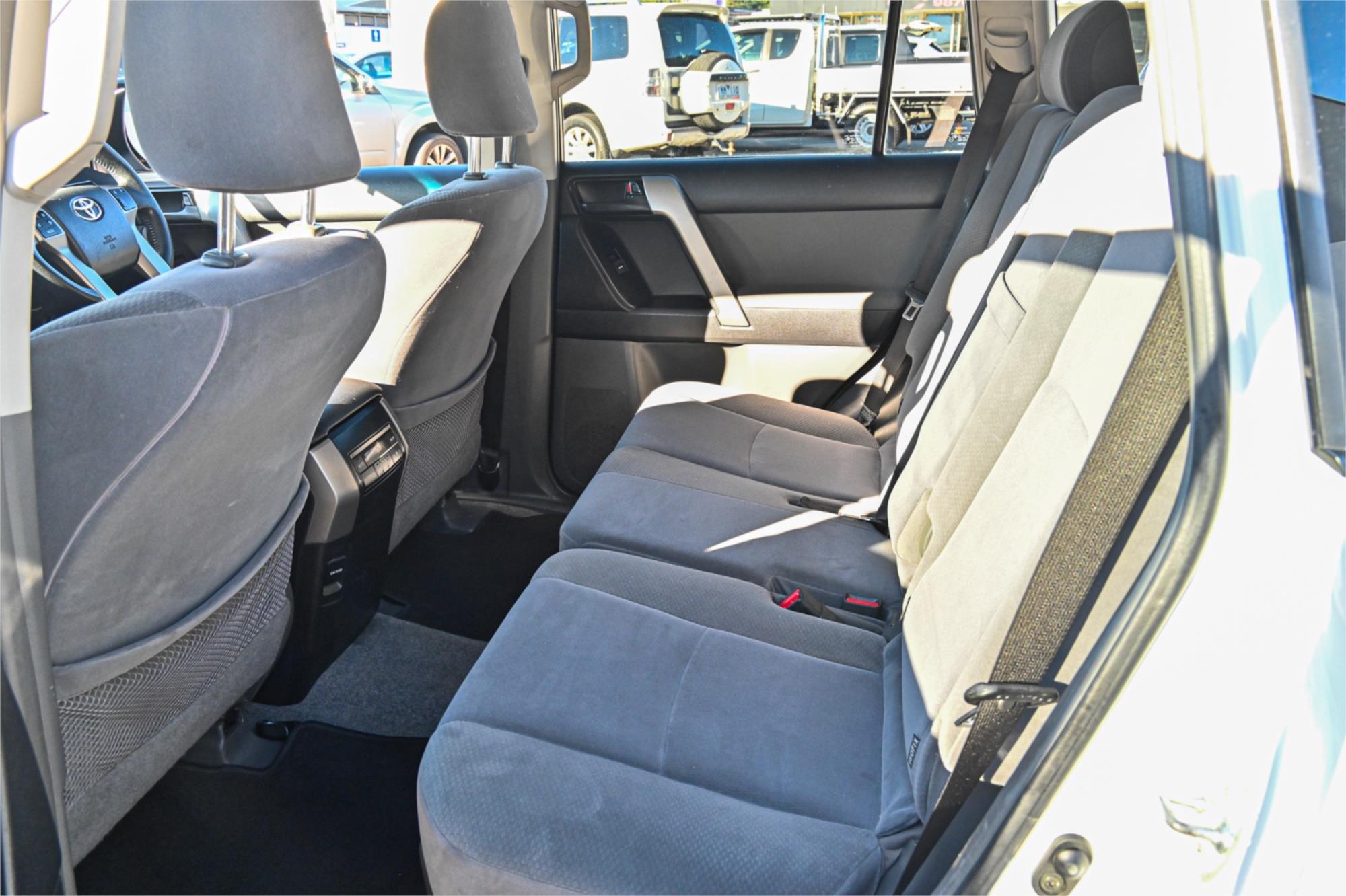 2013 TOYOTA LANDCRUISER KDJ150R 11 UPGRADE PRADO GXL (4x4) 6 SP MANUAL 4D WAGON