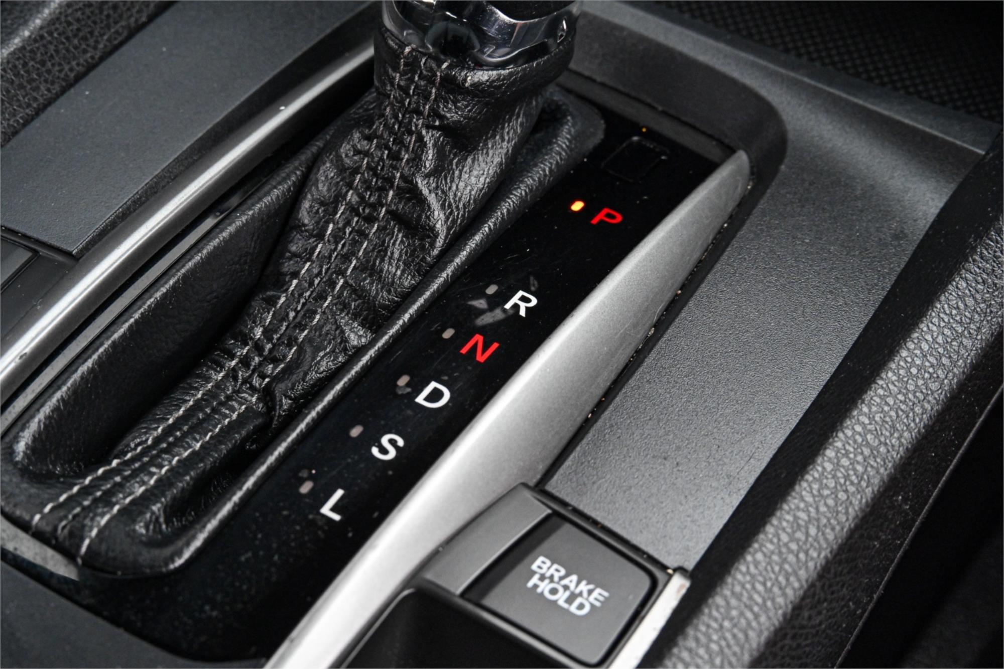 2019 HONDA CIVIC MY18 VTi CONTINUOUS VARIABLE 5D HATCHBACK