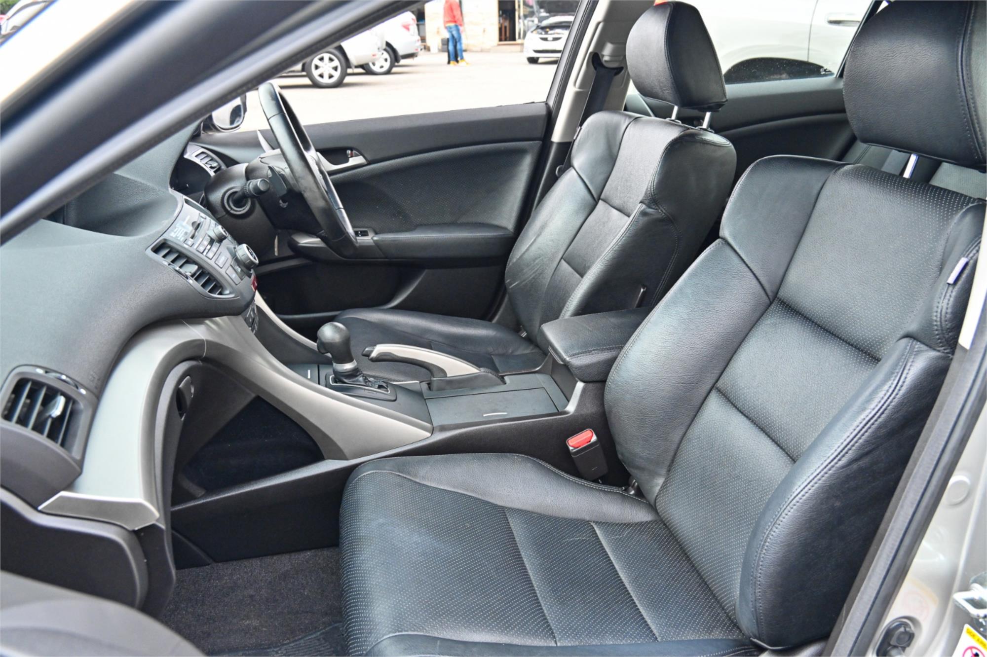 2010 HONDA ACCORD 10 EURO LUXURY 5 SP AUTOMATIC 4D SEDAN