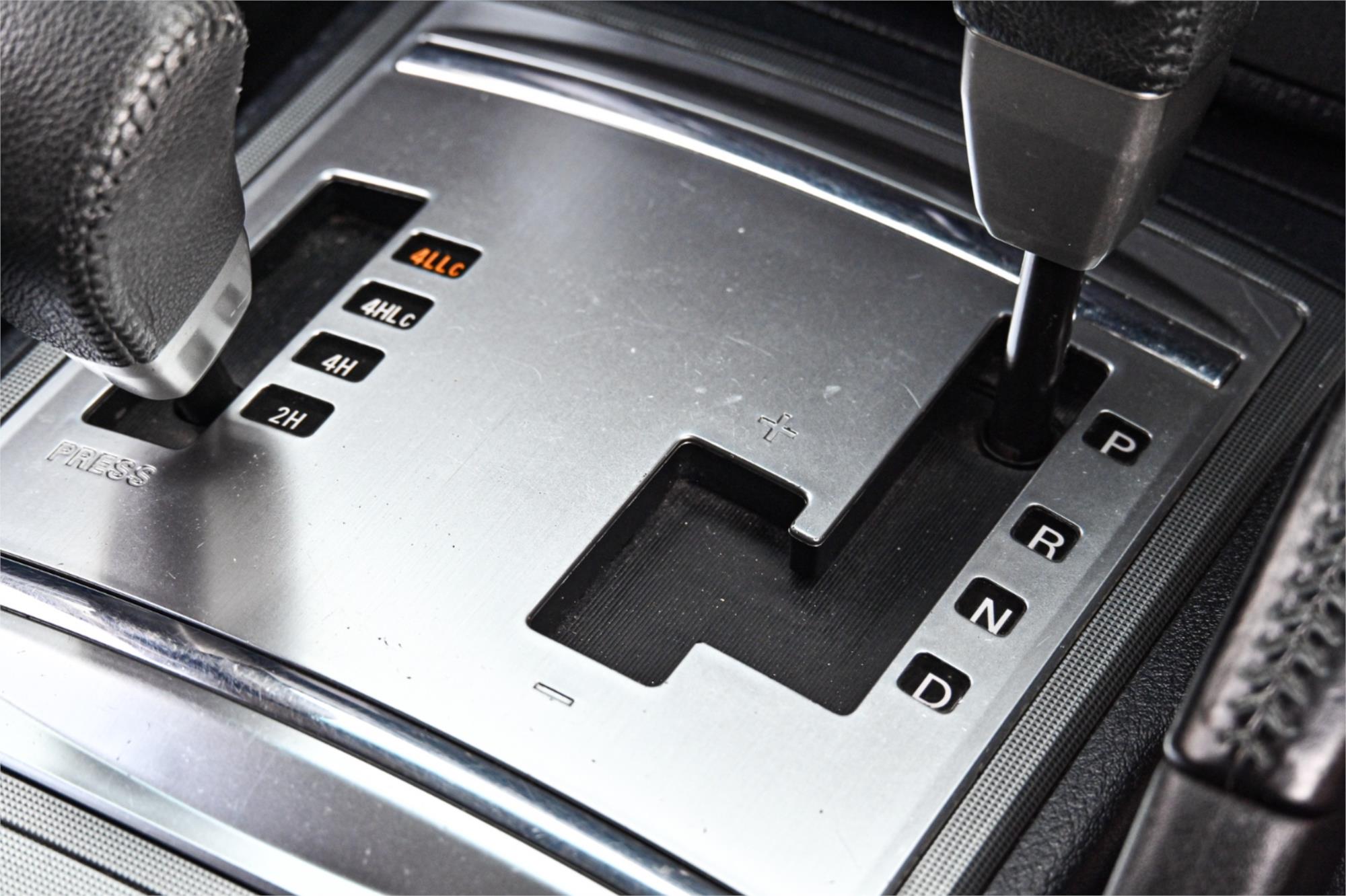 2009 MITSUBISHI PAJERO NT MY10 RX (4x4) 5 SP AUTO SPORTS MODE 4D WAGON