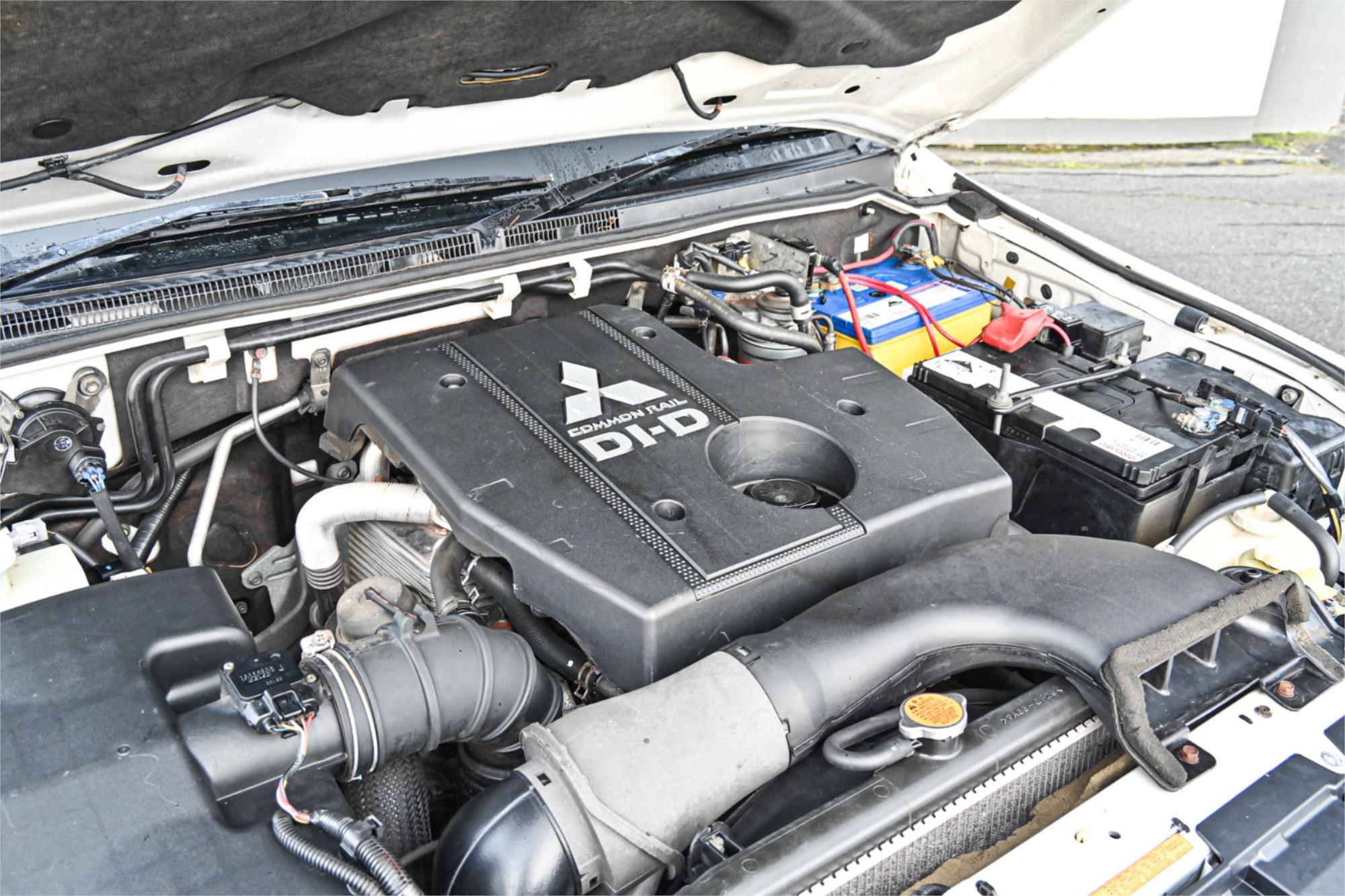 2009 MITSUBISHI PAJERO NT MY10 RX (4x4) 5 SP AUTO SPORTS MODE 4D WAGON