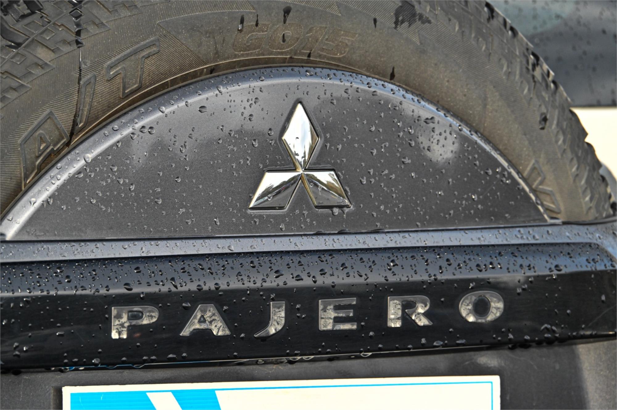 2009 MITSUBISHI PAJERO NT MY10 RX (4x4) 5 SP AUTO SPORTS MODE 4D WAGON