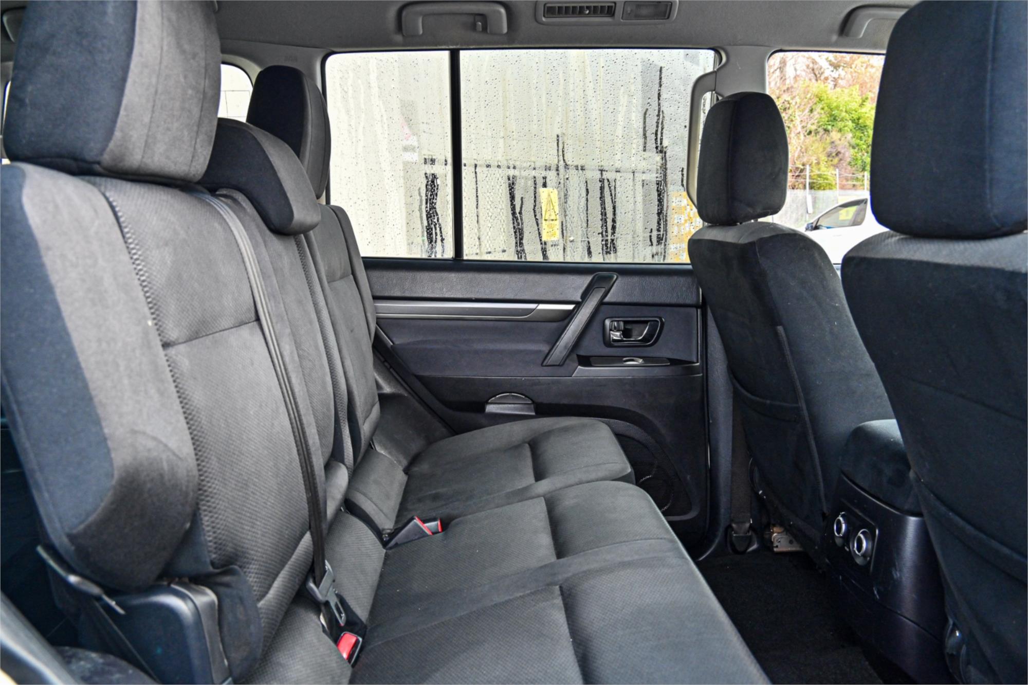 2009 MITSUBISHI PAJERO NT MY10 RX (4x4) 5 SP AUTO SPORTS MODE 4D WAGON