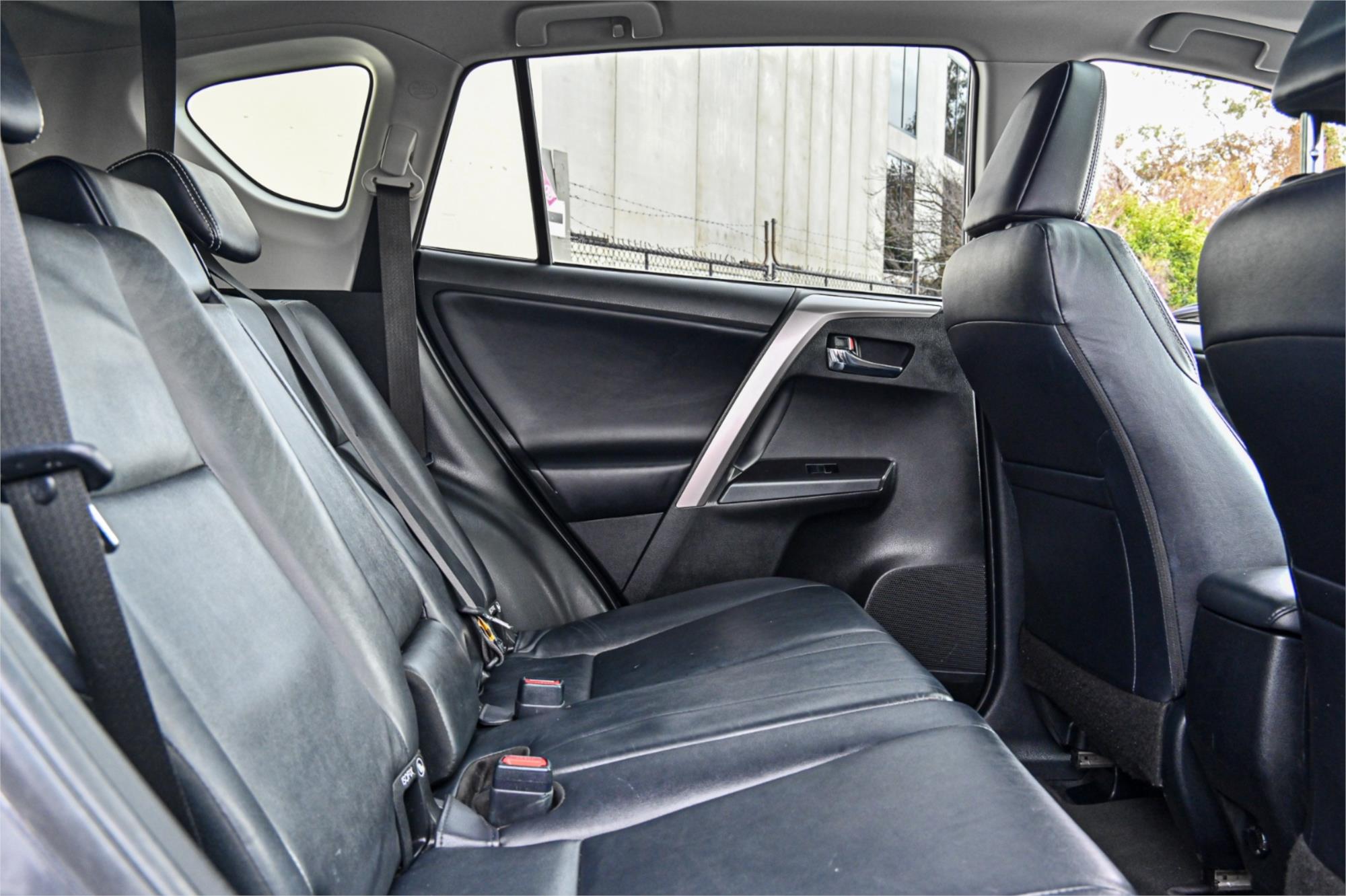 2018 TOYOTA RAV4 ASA44R MY18 CRUISER (4x4) 6 SP AUTOMATIC 4D WAGON
