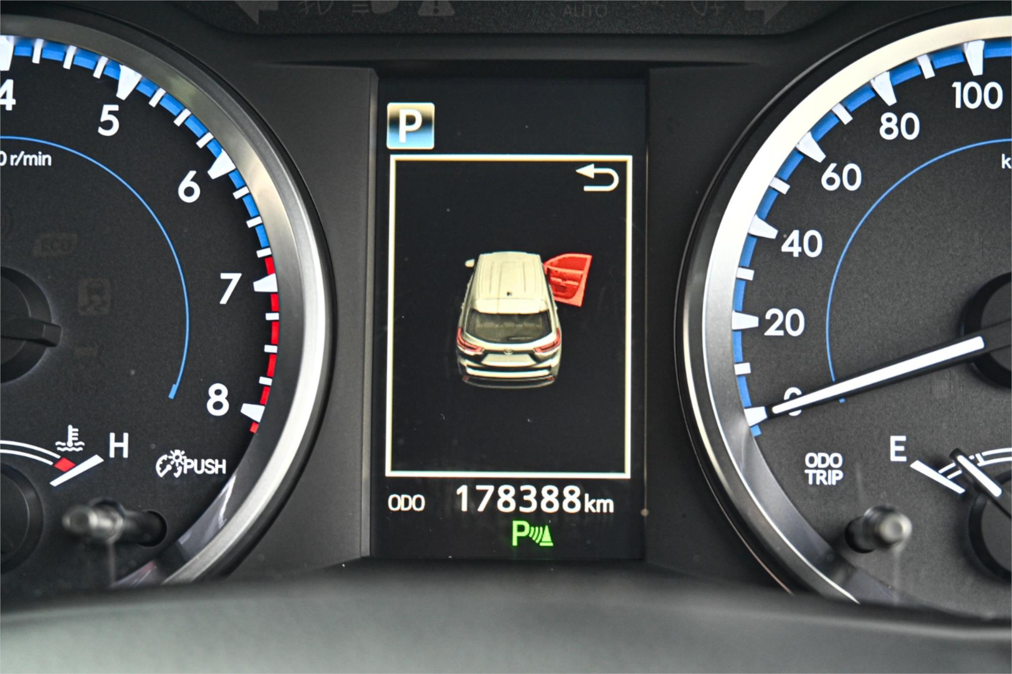 2017 TOYOTA KLUGER GSU50R MY17 GX (4x2) 8 SP AUTOMATIC 4D WAGON