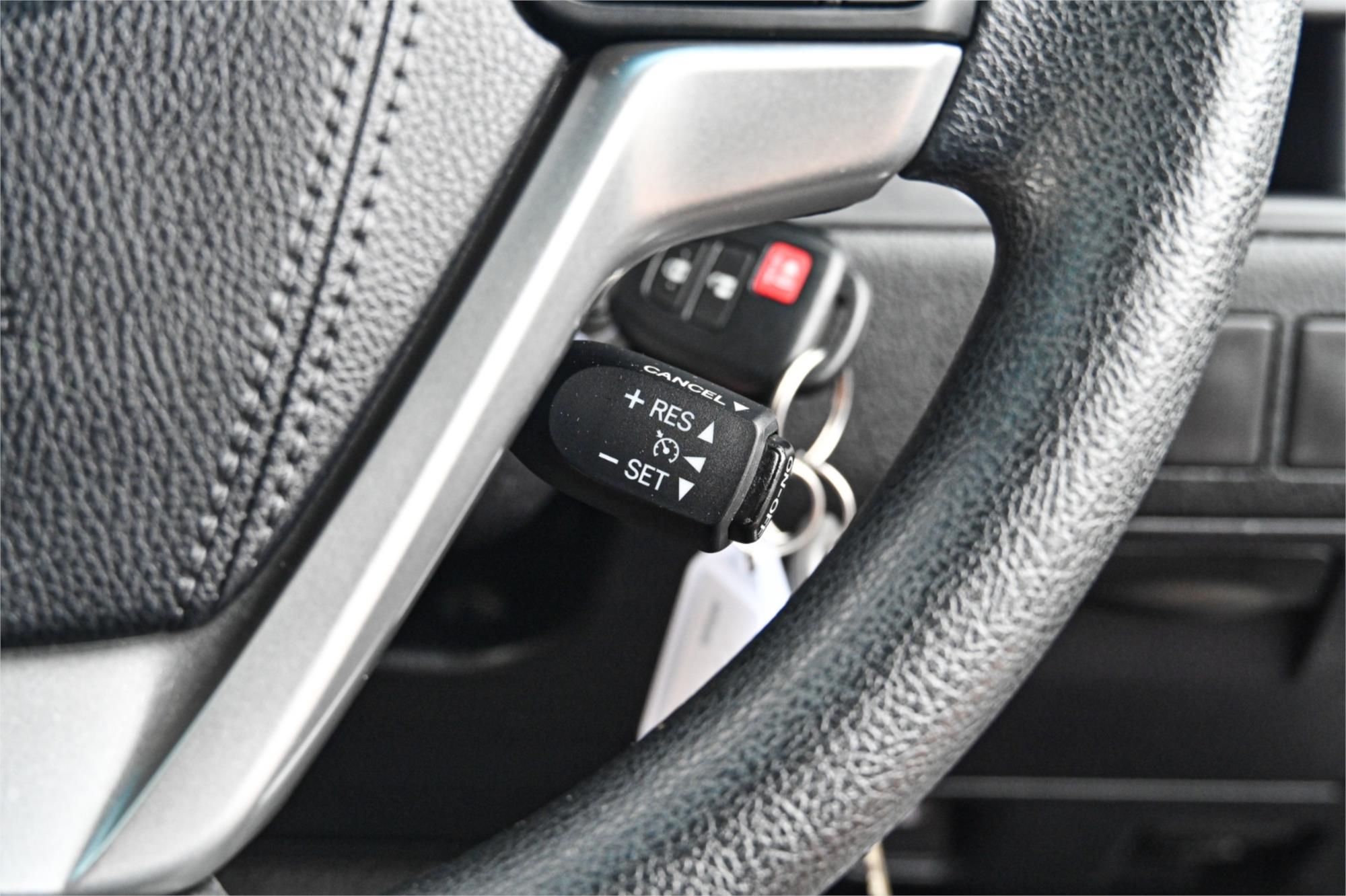 2017 TOYOTA KLUGER GSU50R MY17 GX (4x2) 8 SP AUTOMATIC 4D WAGON