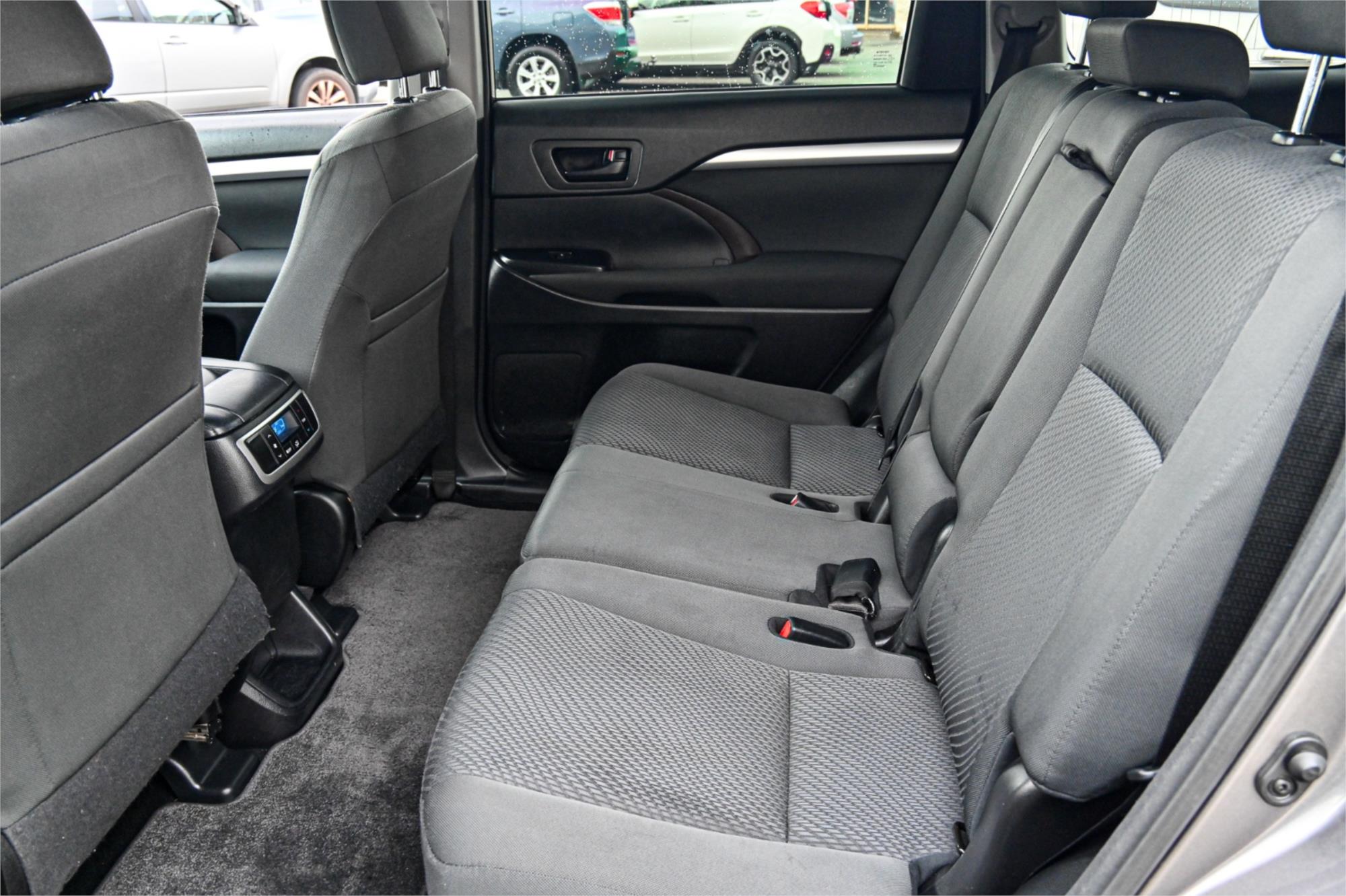 2017 TOYOTA KLUGER GSU50R MY17 GX (4x2) 8 SP AUTOMATIC 4D WAGON