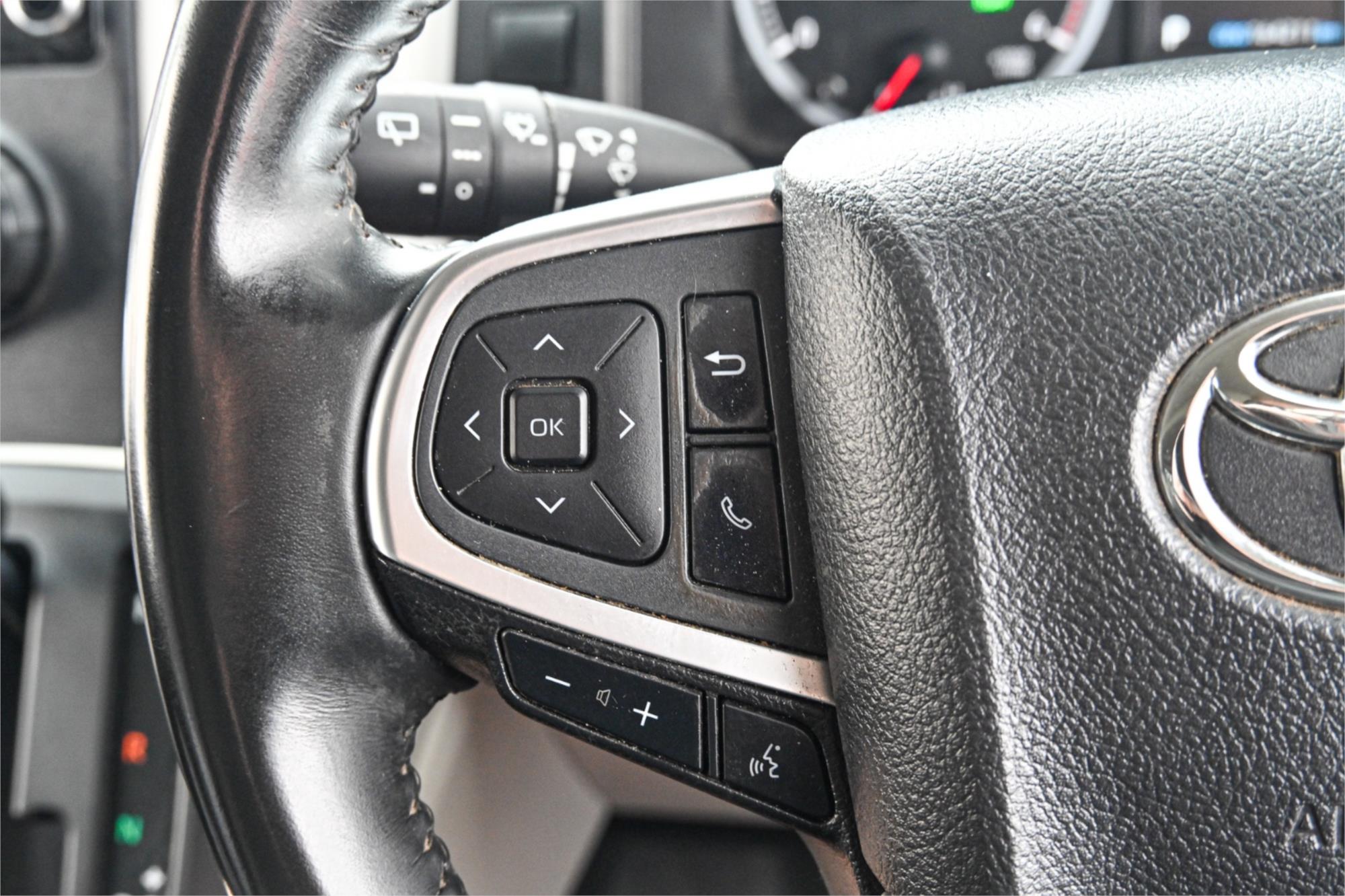 2022 TOYOTA HIACE GDH300R LWB 6 SP AUTO SEQUENTIAL 5D VAN