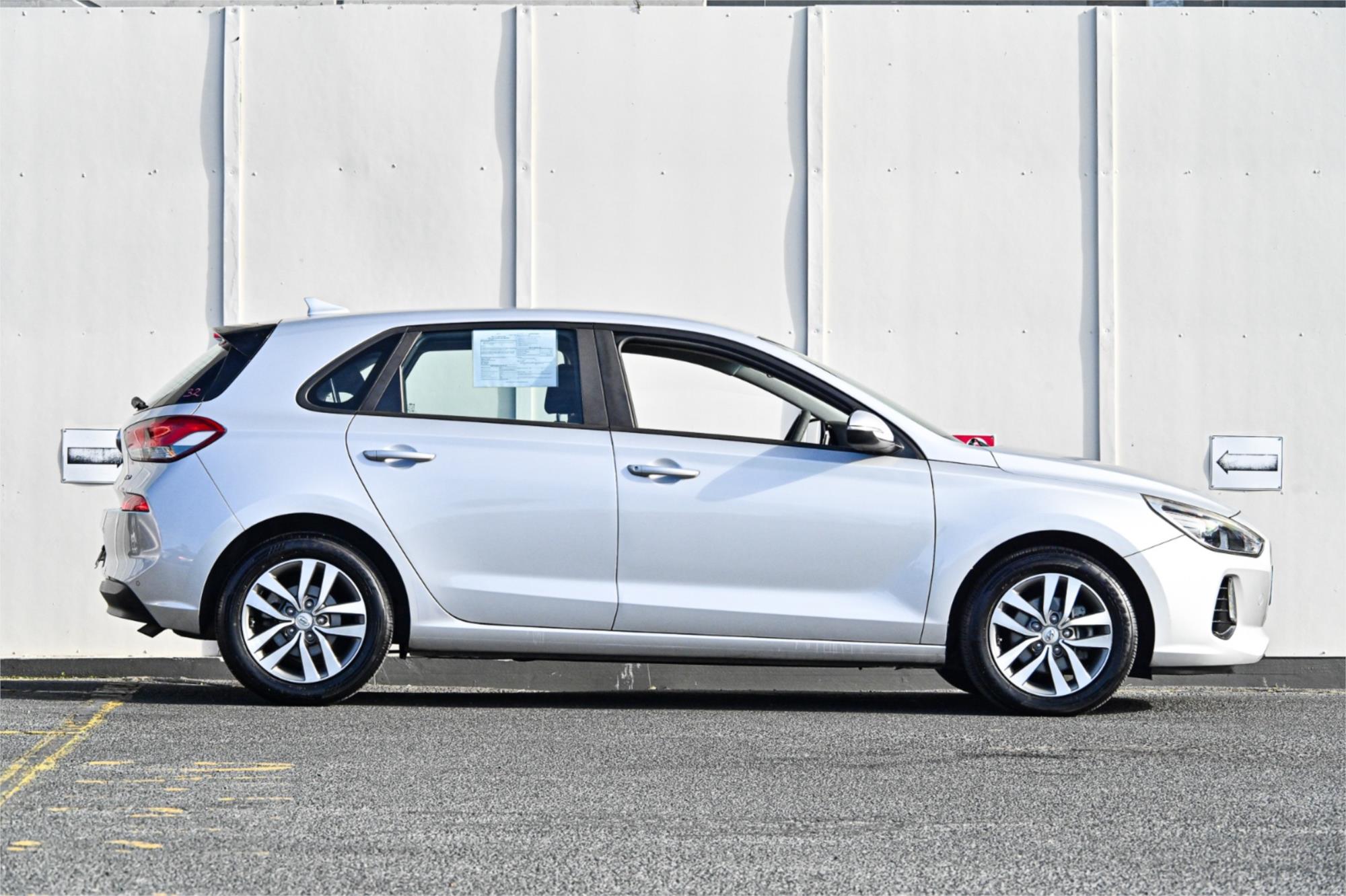 2017 HYUNDAI i30 GD4 SERIES 2 UPDATE ACTIVE 1.6 CRDi 6 SP MANUAL 5D HATCHBACK