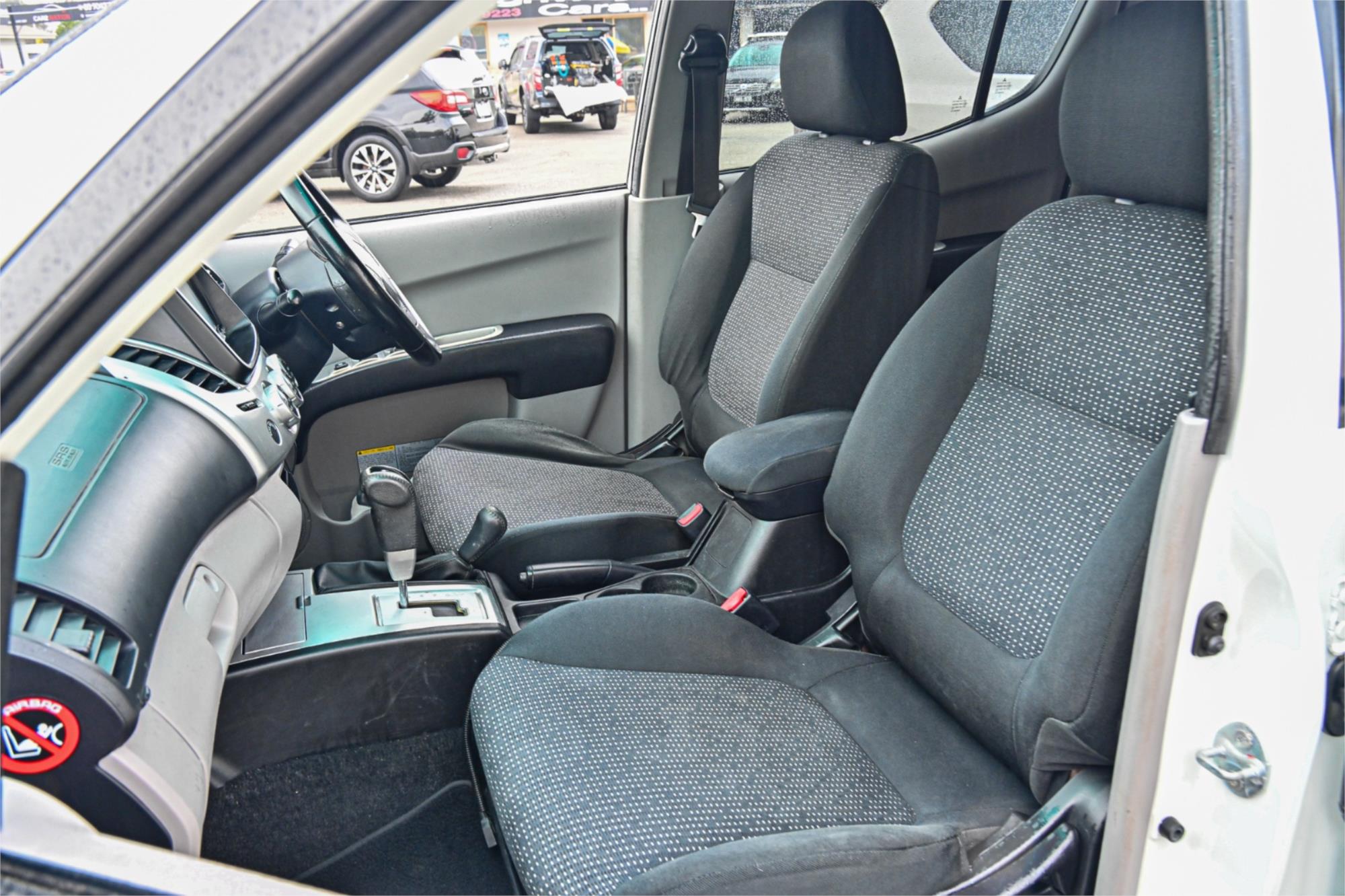 2012 MITSUBISHI TRITON MN MY12 GLX-R (4x4) 5 SP AUTOMATIC (4X4) DOUBLE CAB UTILITY