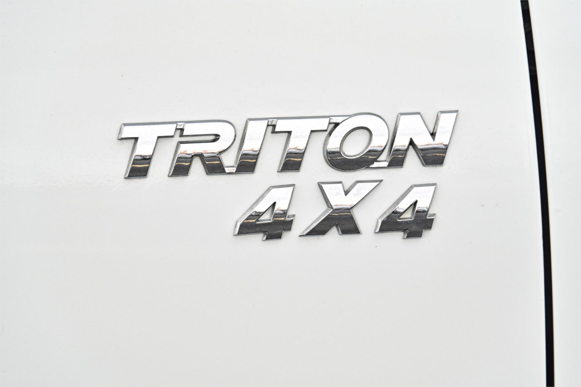 2012 MITSUBISHI TRITON MN MY12 GLX-R (4x4) 5 SP AUTOMATIC (4X4) DOUBLE CAB UTILITY